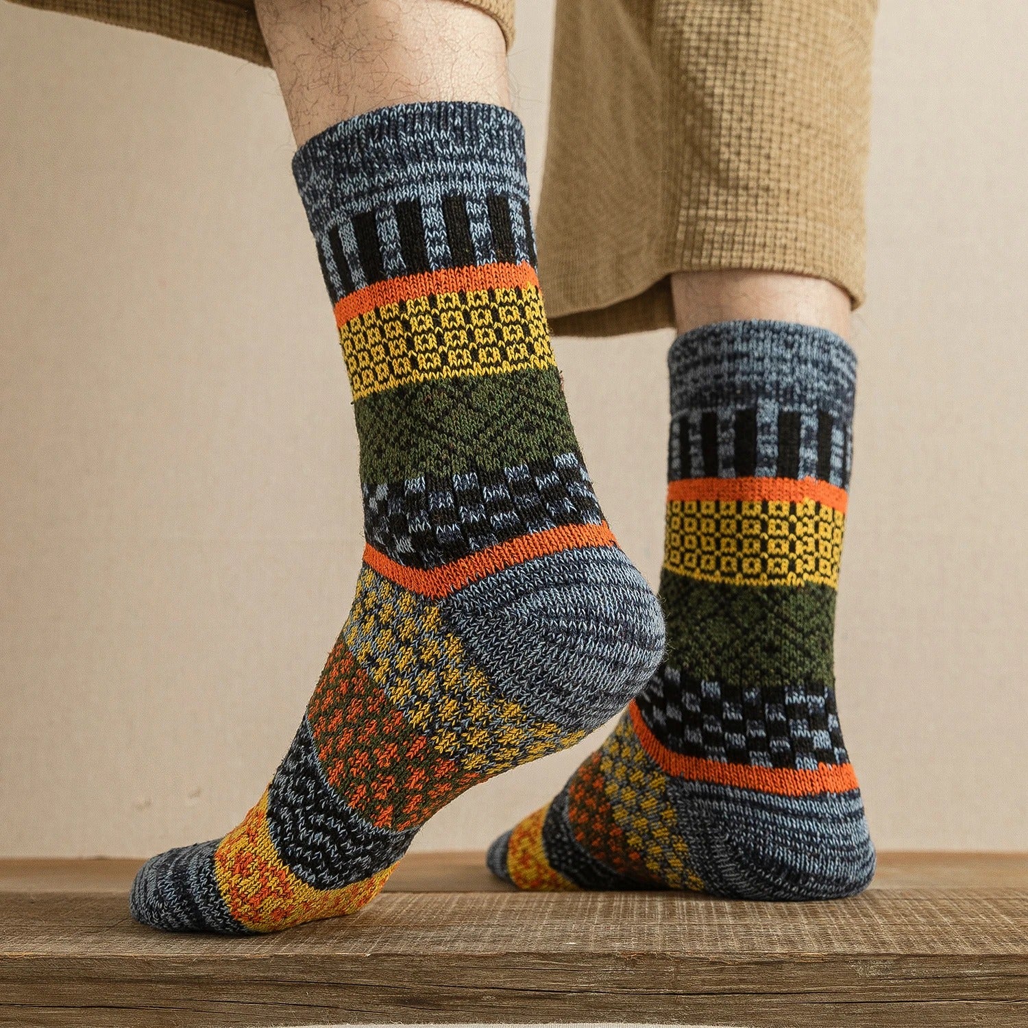 Sleen Vinatge Style Winter Knitting Warm Wool Crew Socks