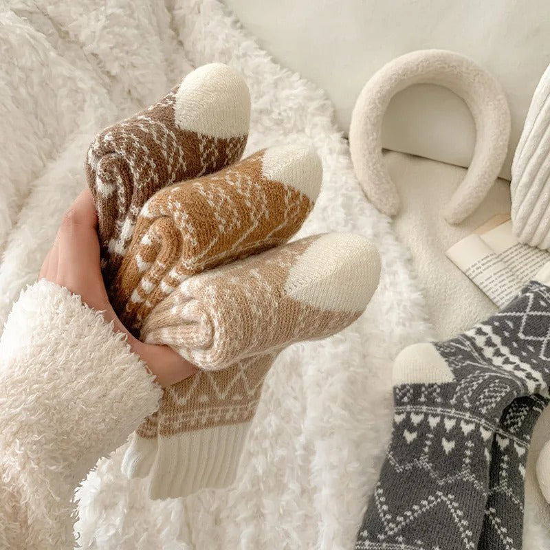 Zukki Edition Cozy Vintage Style New Soft Winter Socks