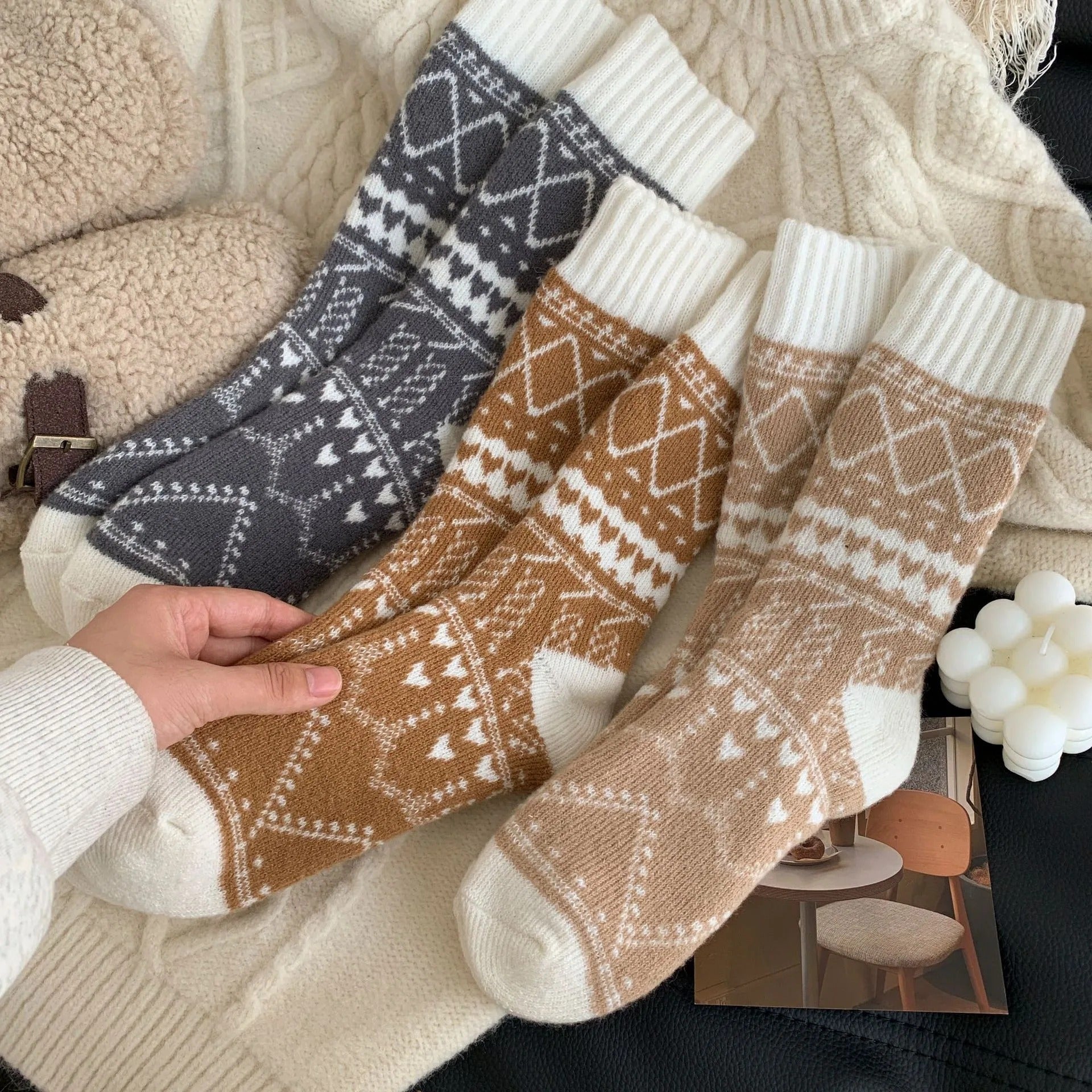 Kyara Edition Vinatge Style New Soft Winter Socks