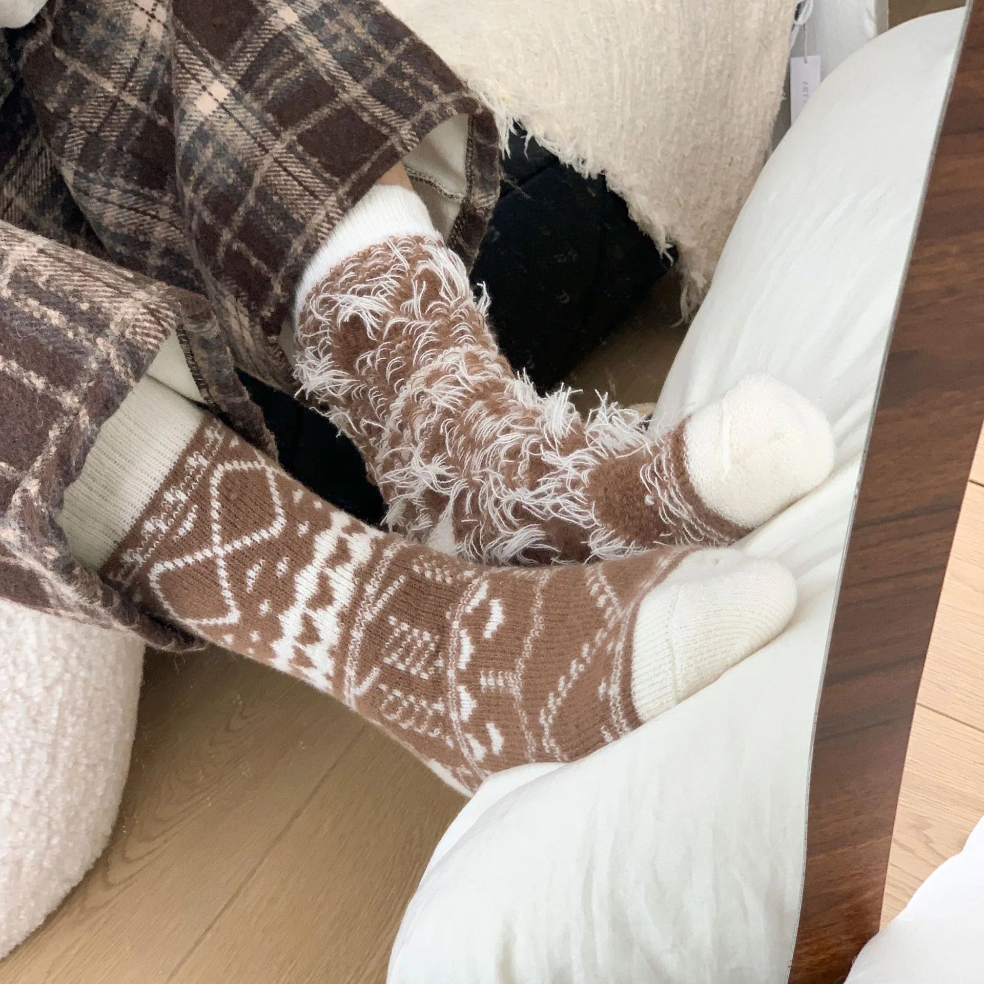 Kyara Edition Vinatge Style New Soft Winter Socks