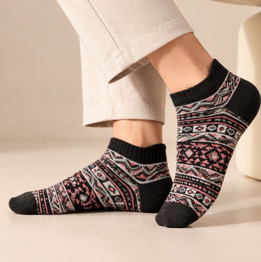 Nordic Rose Black Edition socks
